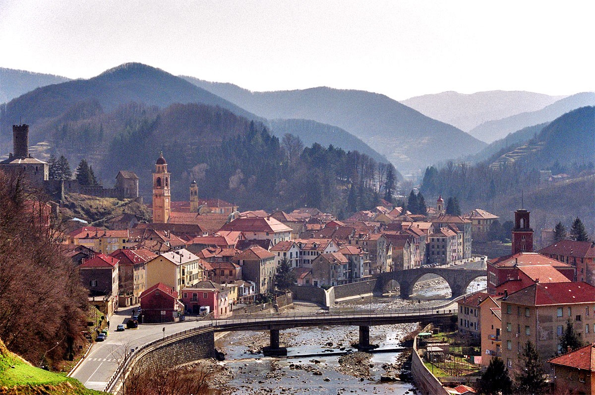 Campo Ligure (GE) - Ph Credits skyscrapercity.com